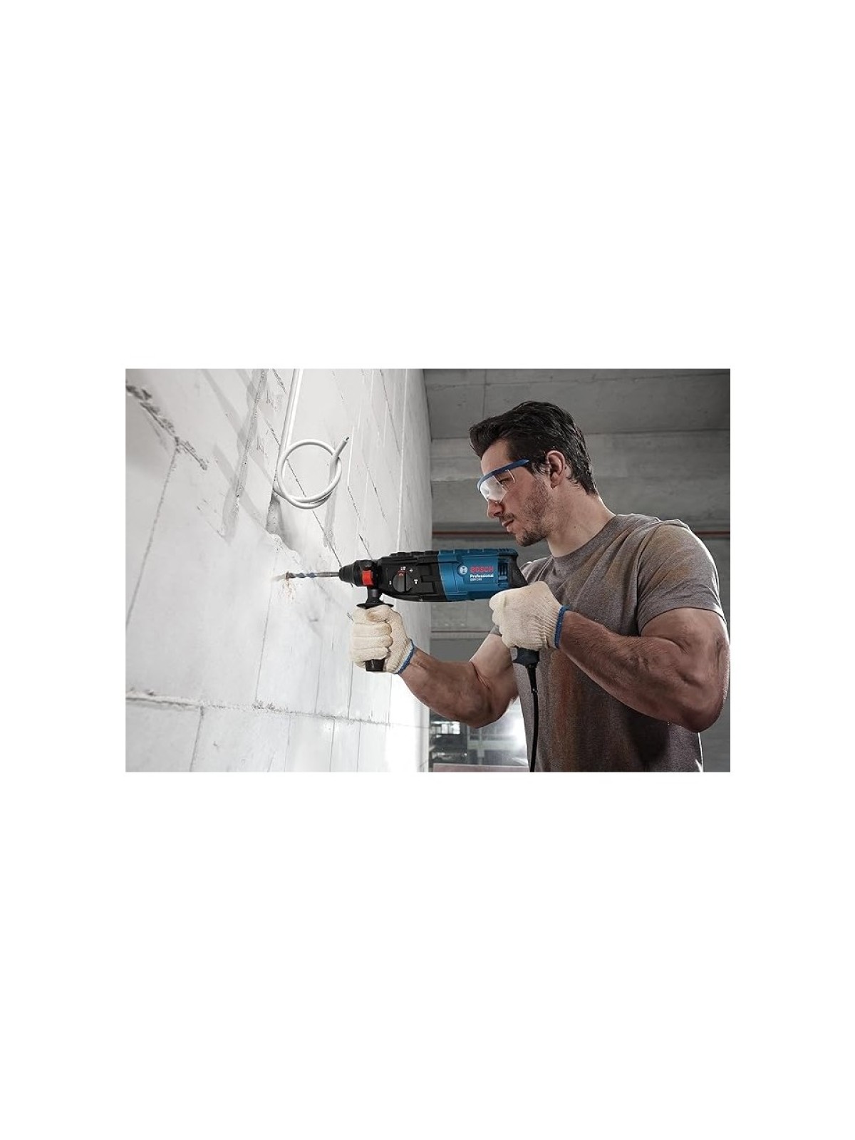 BOSCH GBH 240 KIRICI DELİCİ + SDS PLUS SET 0.615.990.M99