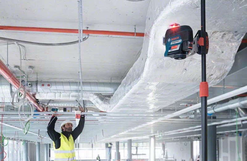 BOSCH GLL 3-80 C + BT150 tripod BOSCH GLL 3-80 C + BT150 tripod