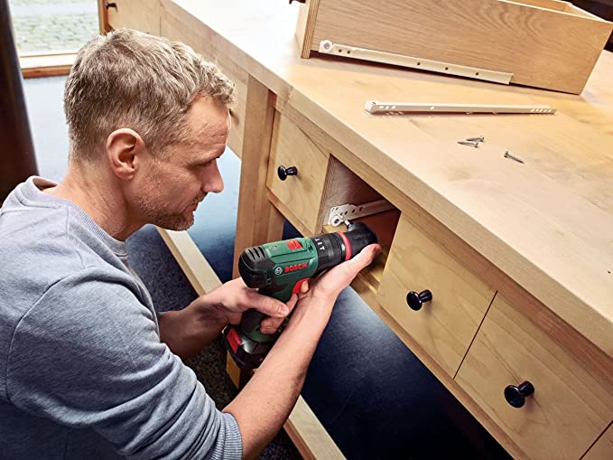 Bosch Advanced Impact 18 (1.5AH Çift Akü + 3 Adaptör) 0.603.9A3.401 Bosch Advanced Impact 18 (1.5AH Çift Akü + 3 Adaptör) 0.603.9A3.401