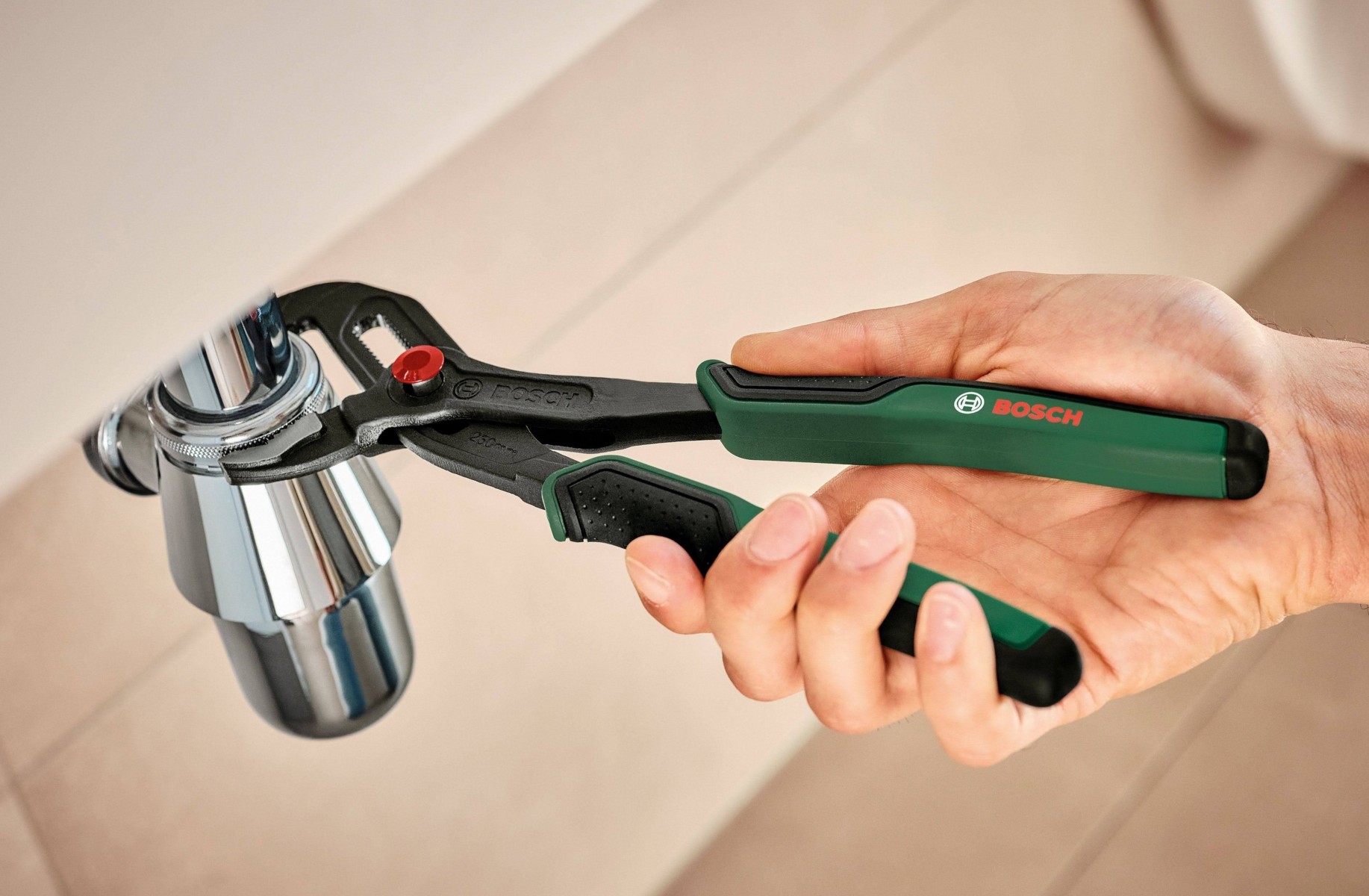 Bosch Boru Anahtarı 1.600.A02.7PR