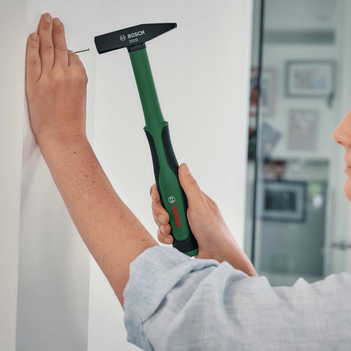 Bosch Çekiç 300 gr 1.600.A03.2UW