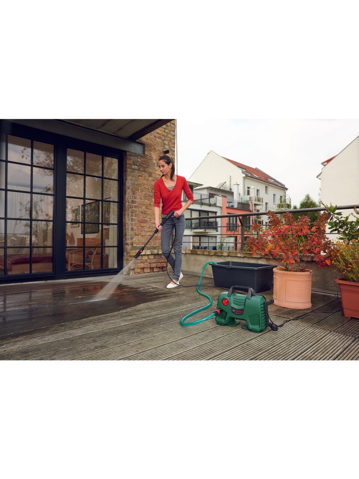 Bosch EasyAquatak 110 Yüksek Basınçlı Yıkama Makinesi Bosch EasyAquatak 110 Yüksek Basınçlı Yıkama Makinesi