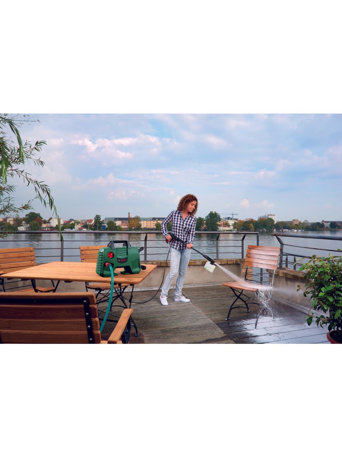 Bosch EasyAquatak 110 Yüksek Basınçlı Yıkama Makinesi