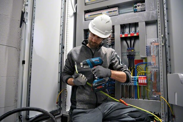 Bosch GHG 18V-50 Sıcak Hava Tabancası (SOLO) Bosch GHG 18V-50 Sıcak Hava Tabancası (SOLO)