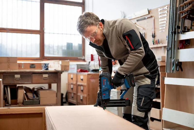 Bosch GNH 18V-50 M Çivi Çakma Tabancası (SOLO)0.601.482.400 Bosch GNH 18V-50 M Çivi Çakma Tabancası (SOLO)0.601.482.400