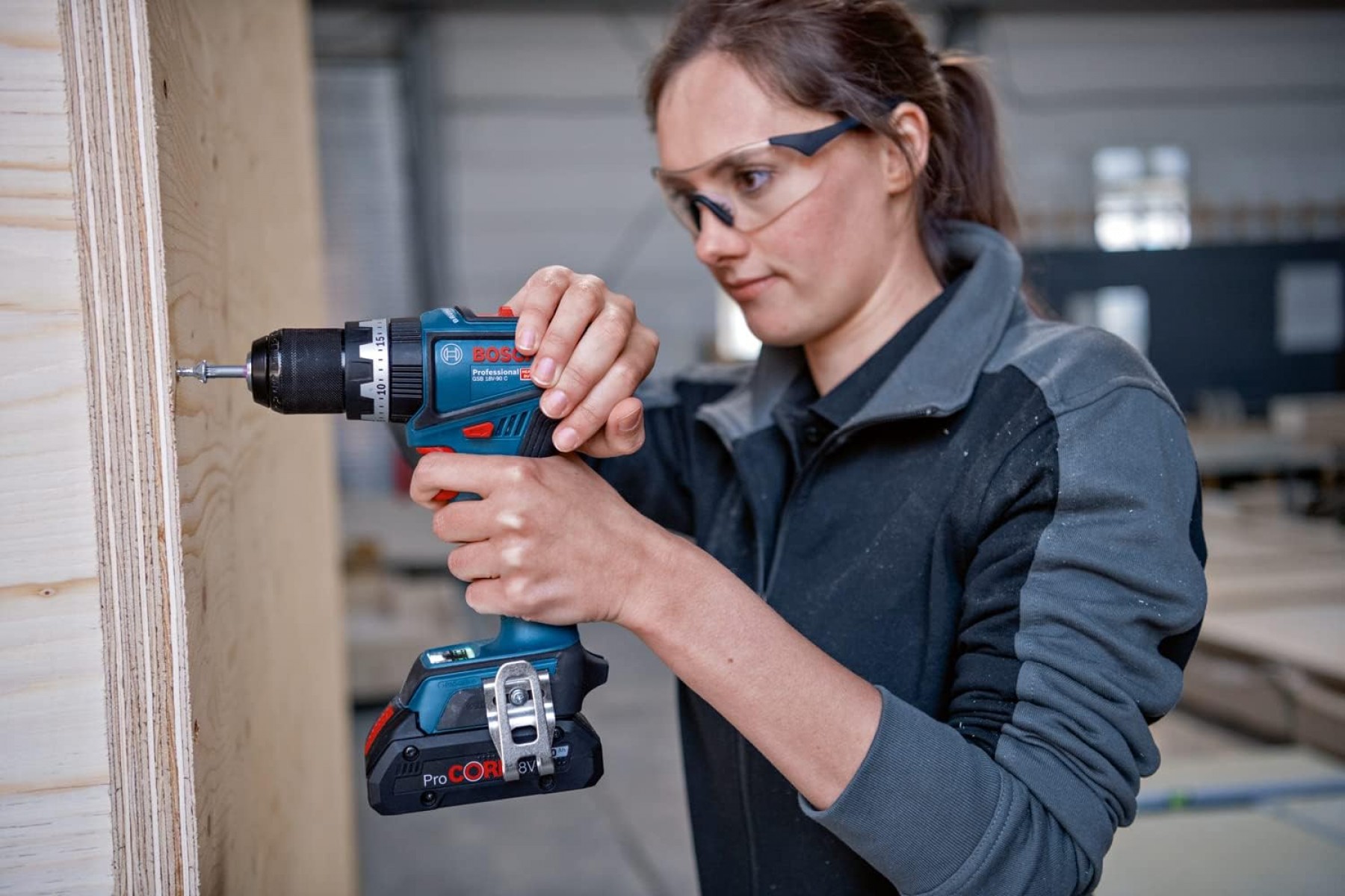 Bosch GSB 18V-90C Akülü Darbeli Delme Vidalama 2 x 5,0 Ah  0.601.9K6.106