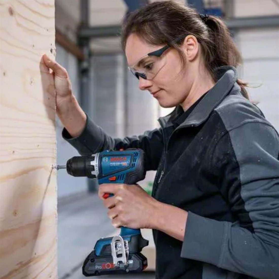 Bosch GSR 18V-90 C Akülü Delme Vidalama Makinesi(2X5 AH Akü+Şarj Cihazı)