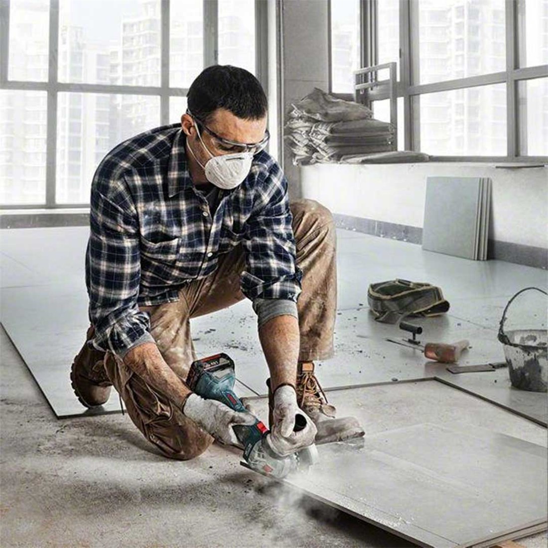 Bosch GWS 180 Li Akülü Taşlama 1x4.0 Ah 125 mm Bosch GWS 180 Li Akülü Taşlama 1x4.0 Ah 125 mm