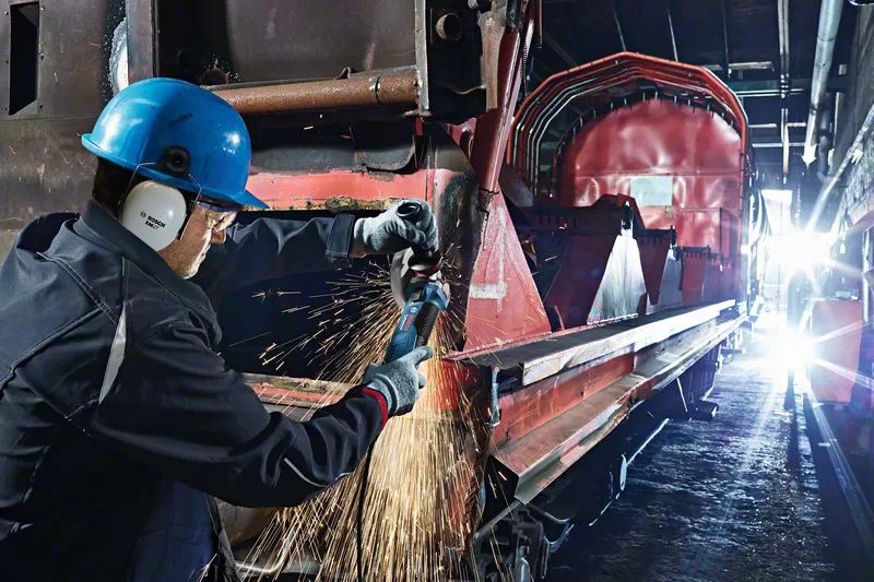 Bosch GWS 19-125 CIE 1900 W Avuç Taşlama Bosch GWS 19-125 CIE 1900 W Avuç Taşlama