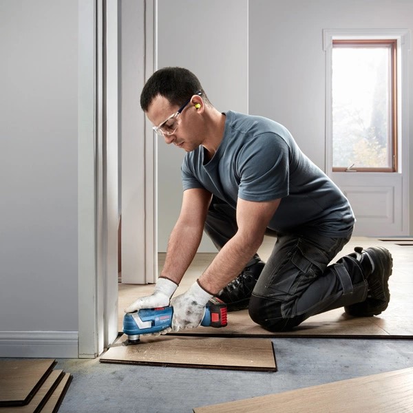 Bosch Professional GOP 185-LI Akülü Salınım Makinesi (SOLO) 0.601.8G2.020 Bosch Professional GOP 185-LI Akülü Salınım Makinesi (SOLO) 0.601.8G2.020