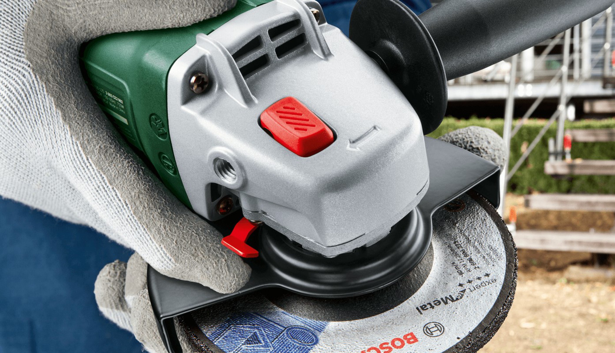 Bosch Universal Grind 750-115 750 W Taşlama Makinesi Bosch Universal Grind 750-115 750 W Taşlama Makinesi