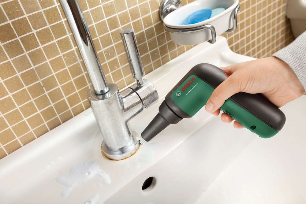 Bosch UniversalBrush Akülü Çok Amaçlı Yüzey Temizleyici 0.603.3E0.000