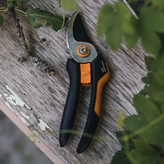 Fiskars 1057162 P321 Solid Bypass Budama Makası