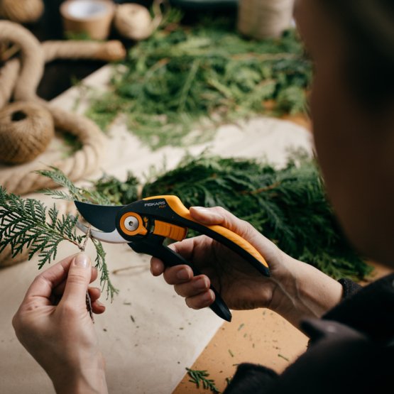 Fiskars 1057169 P541 Plus Smartfit Budama Makası Fiskars 1057169 P541 Plus Smartfit Budama Makası