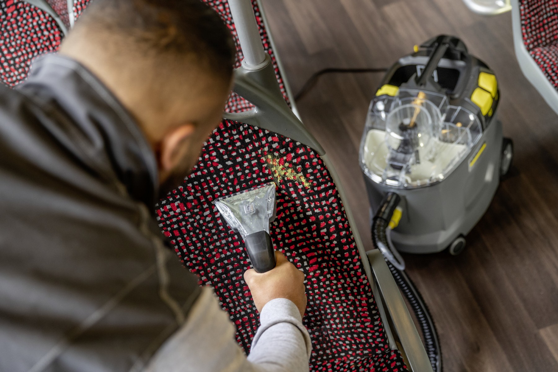 Karcher Puzzi 8/1 Koltuk Yıkama Makinası 1.100.240.0 Karcher Puzzi 8/1 Koltuk Yıkama Makinası 1.100.240.0