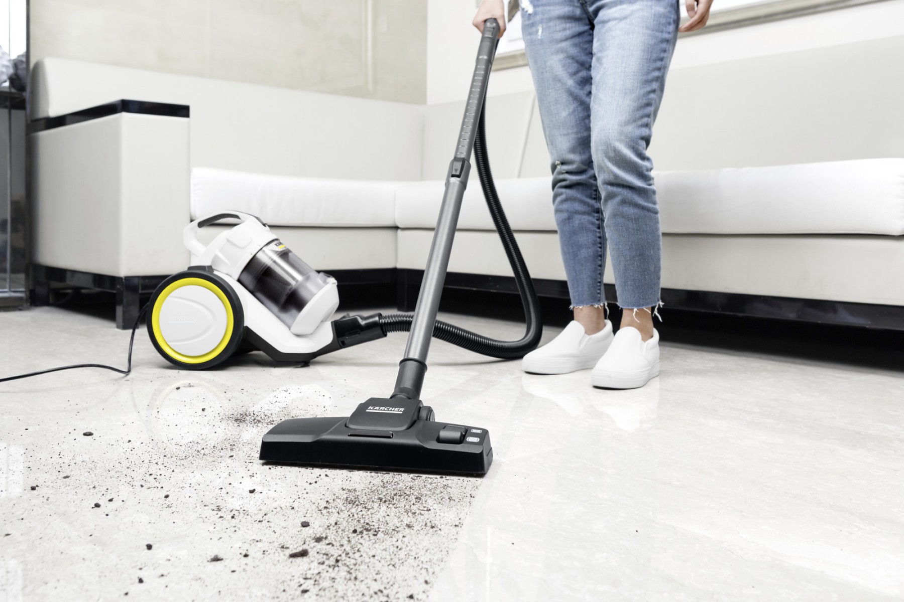Karcher VC 3 Toz Torbasız Elektrik Süpürgesi 1.198-053.0