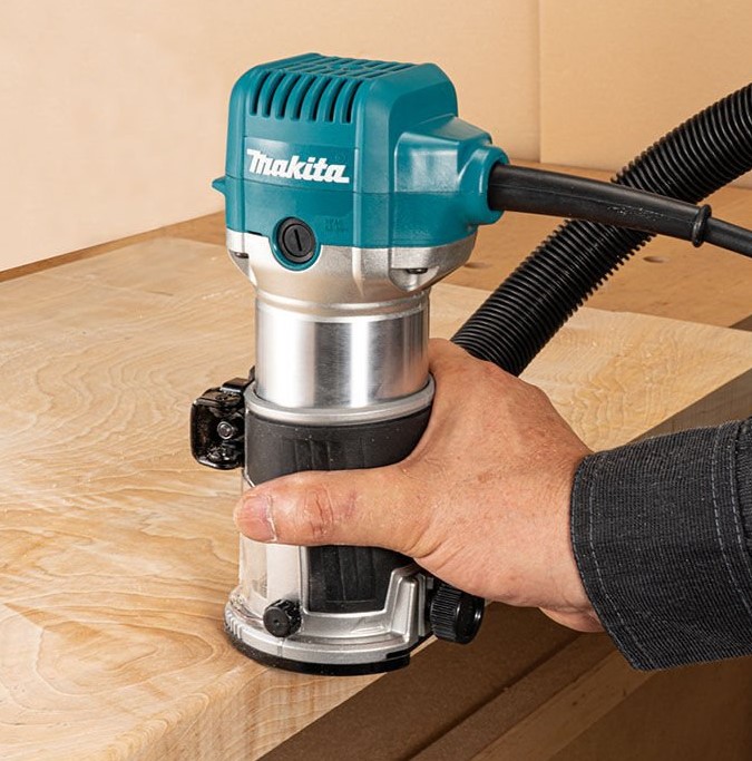 Makita RT0702C El Freze Makinesi Makita RT0702C El Freze Makinesi
