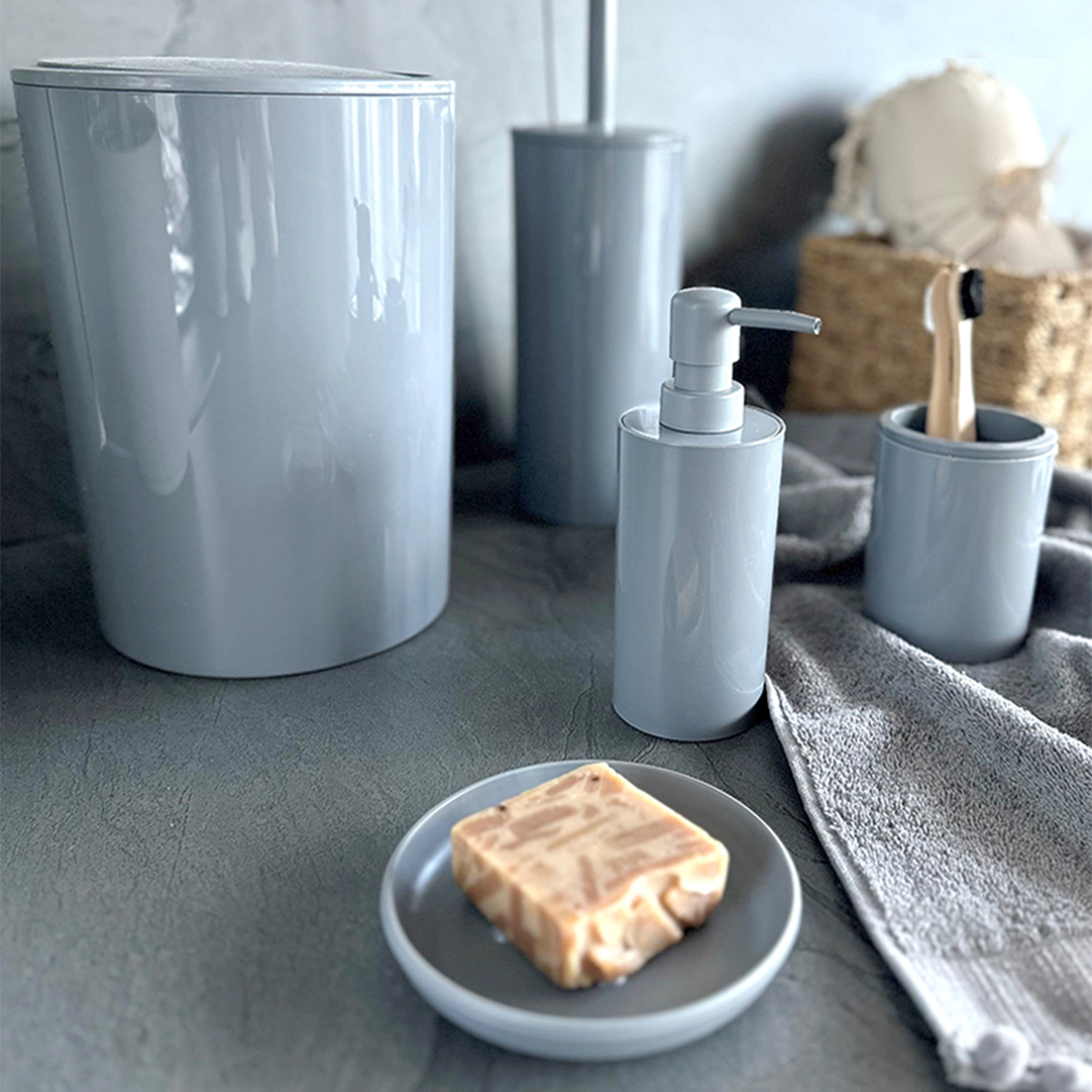 PRİMANOVA FLORES 5Lİ BANYO SETİ GRİ M-SAS17-07 PRİMANOVA FLORES 5Lİ BANYO SETİ GRİ M-SAS17-07