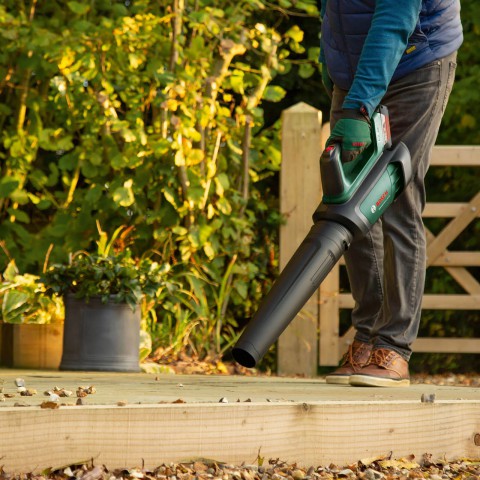 Bosch Advanced LeafBlower 36V-750 Akülü Yaprak Üfleme (1X2.0AH) Bosch Advanced LeafBlower 36V-750 Akülü Yaprak Üfleme (1X2.0AH)