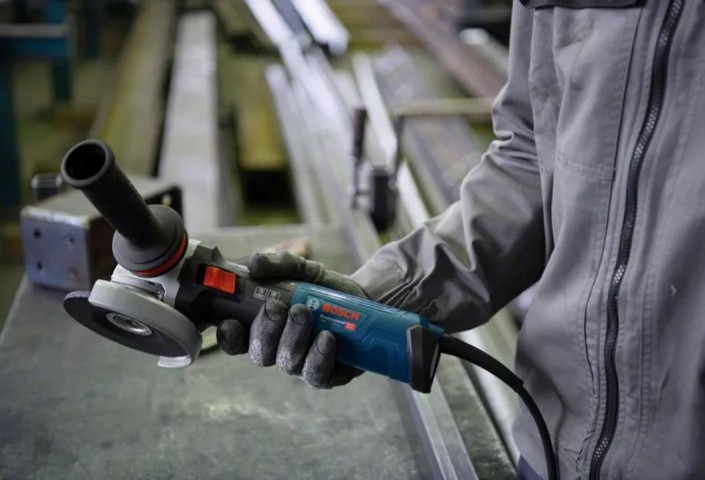 Bosch GWS 14-125 S 1400 W Devir Ayarlı Taşlama Makinesi