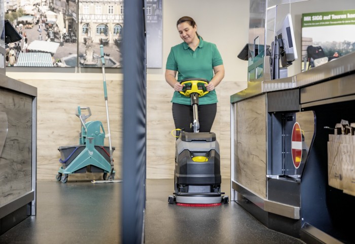 Karcher BD 35/15 C Classic Bp Pack Zemin Bakım ve Temizlik Makinesi 1.783.442.0
