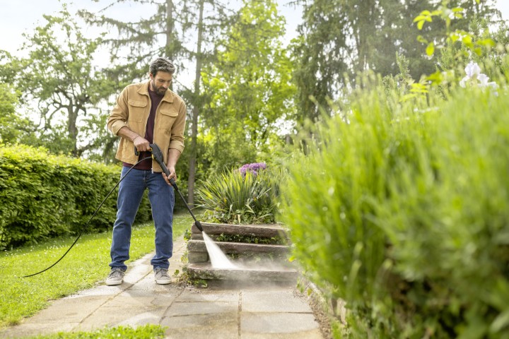 Karcher K3 Classic Basınçlı Yıkama Makinesi 1.676-220.0