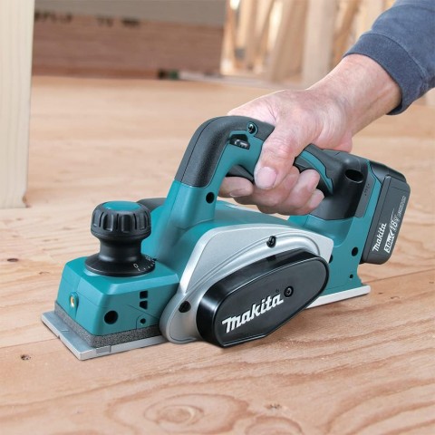Makita DKP180Z Akülü Planya 82 mm (Solo) Makita DKP180Z Akülü Planya 82 mm (Solo)